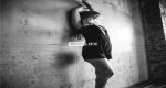 Escort bietet Service an
