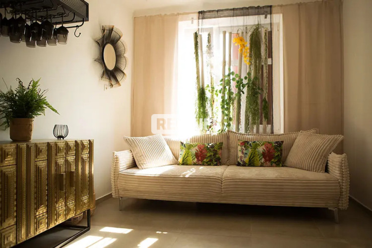 Premium Advertising private house Simplytop
