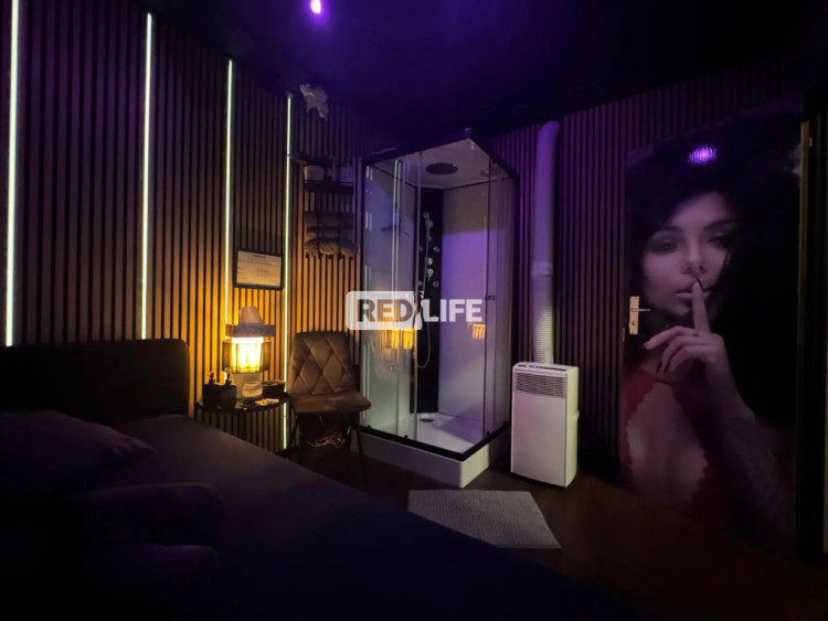 erotic studio escort job Magic