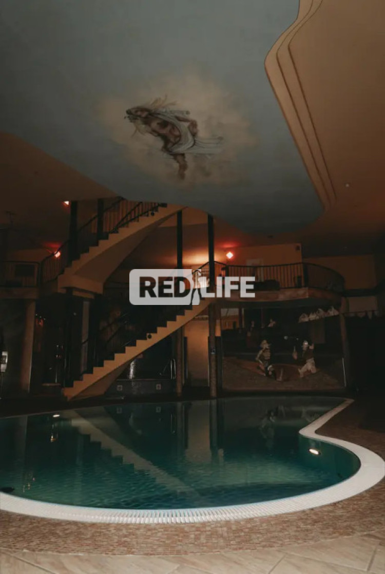 FKK Colosseum indoor pool outdoor